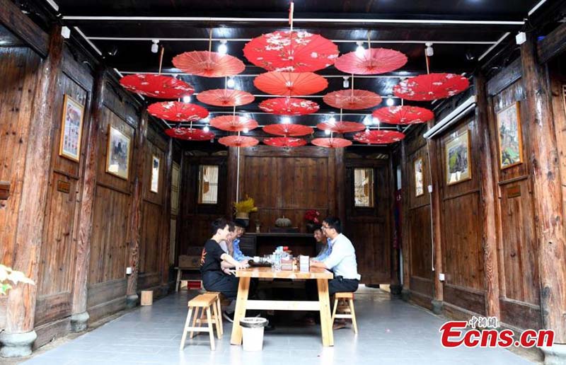 El histórico y tradicional Longtan se revitaliza entre verdes monta?as