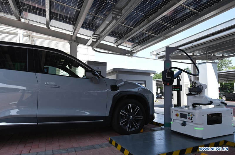 Tianjin estrena robótico Centro de Servicio Integrado para Vehículos de Energías Alternativas 