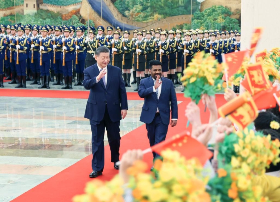 El presidente chino, Xi Jinping, sostiene una ceremonia de bienvenida para el presidente de Sri Lanka, Anura Kumara Dissanayake, en el Salón Norte del Gran Palacio del Pueblo previo a sus conversaciones, en Beijing, capital de China, el 15 de enero de 2025. Xi sostuvo conversaciones con Dissanayake, quien se encuentra en China para una visita de Estado, el miércoles en Beijing. (Xinhua/Yao Dawei)