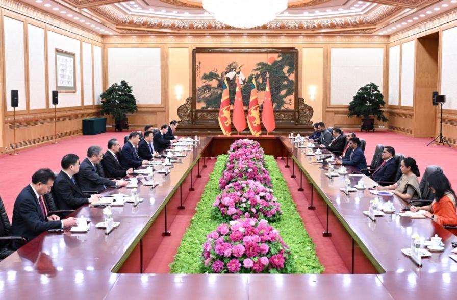 El presidente chino, Xi Jinping, sostiene conversaciones con el presidente de Sri Lanka, Anura Kumara Dissanayake, quien se encuentra en China para una visita de Estado, en el Gran Palacio del Pueblo, en Beijing, capital de China, el 15 de enero de 2025. (Xinhua/Zhang Ling)