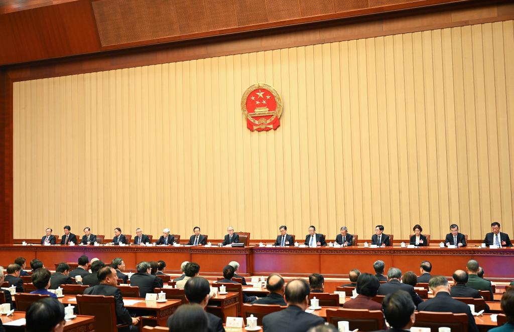 Máximo órgano legislativo de China concluye sesión anual
