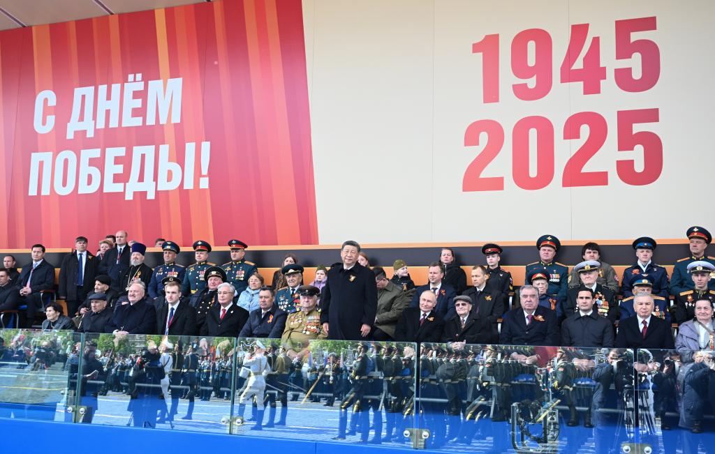 Xi asiste a las celebraciones rusas del Día de la Victoria