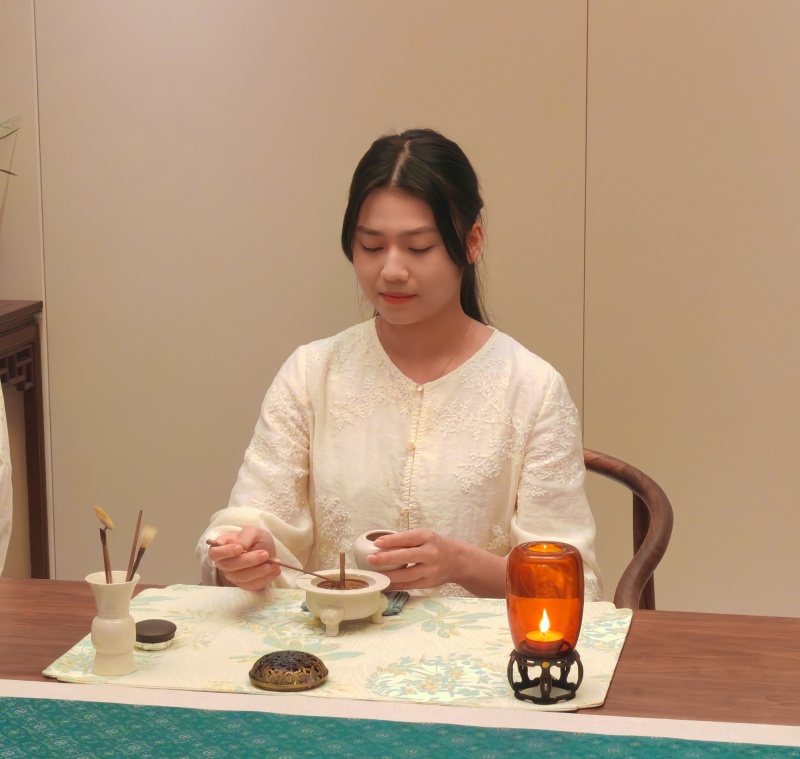 El milenario incienso resurge innovador en el sur de China