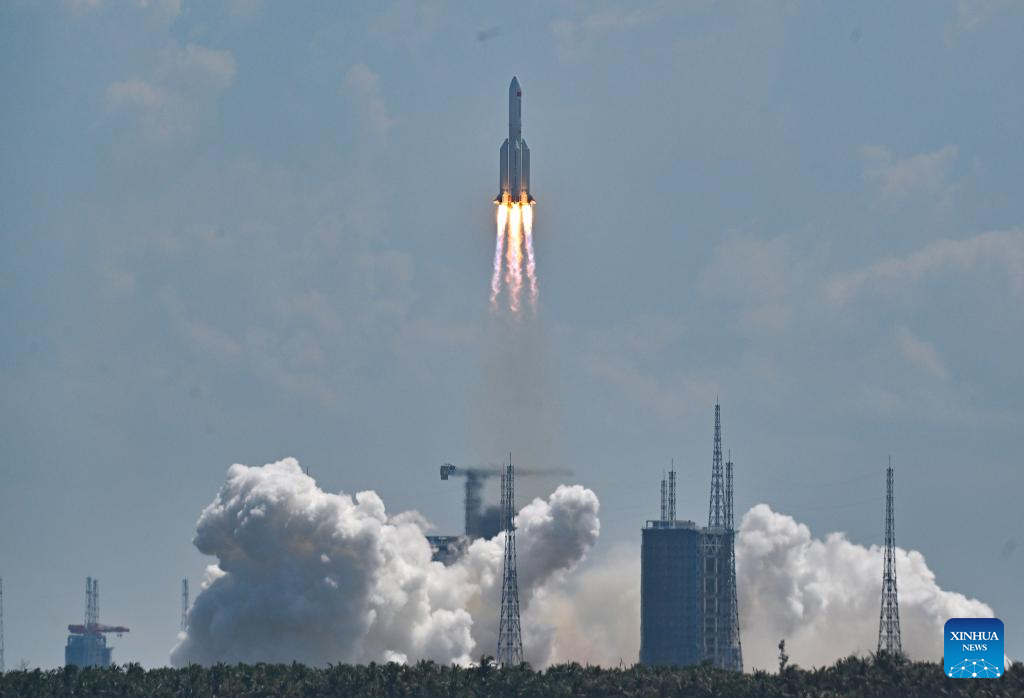 China lanza nuevo grupo de satélites de internet