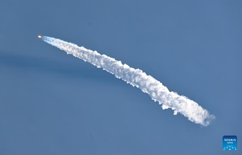 China lanza nuevo grupo de satélites de internet