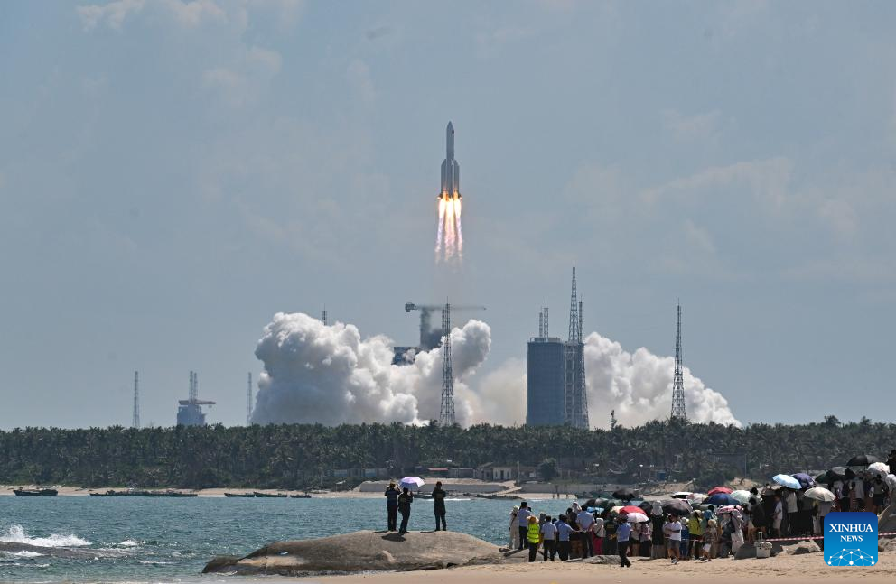 China lanza nuevo grupo de satélites de internet