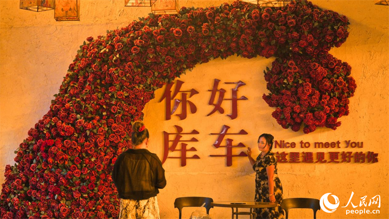 China Avanza | La noche del casco antiguo de Kuqa de Xinjiang nunca se apaga