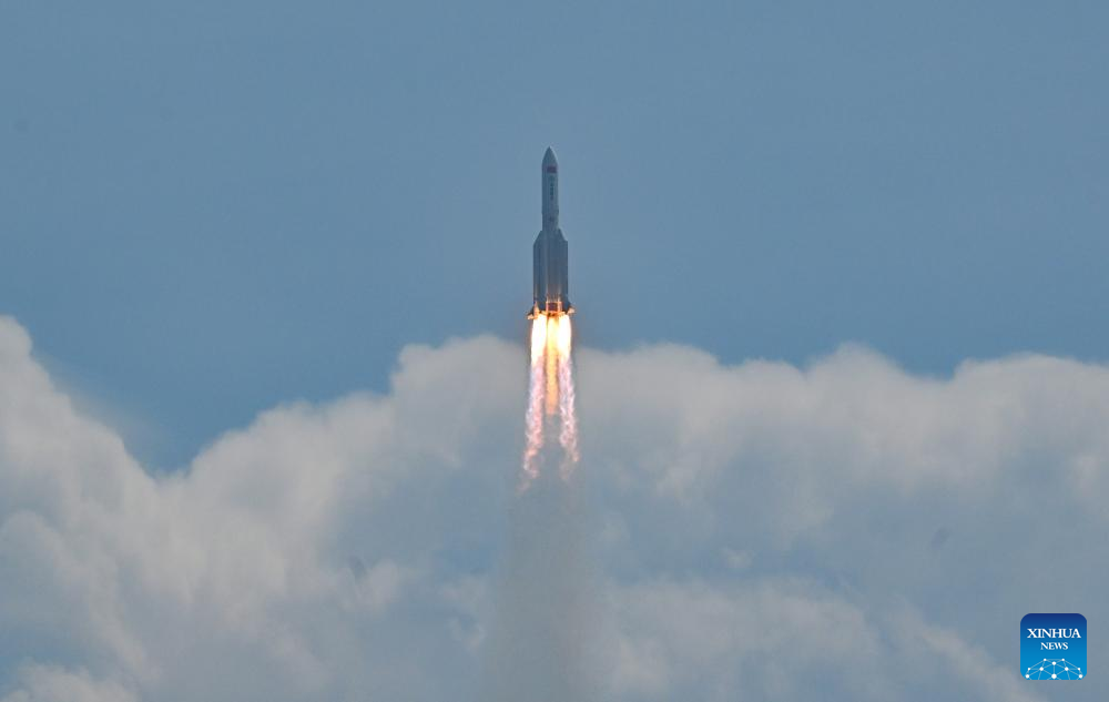 China lanza nuevo grupo de satélites de internet