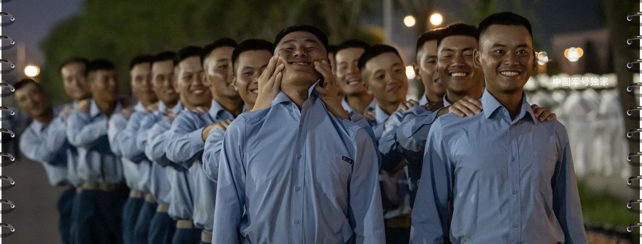 Imágenes del entrenamiento?militar para el desfile?del Día de la Victoria en China