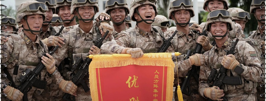 Imágenes del entrenamiento?militar para el desfile?del Día de la Victoria en China