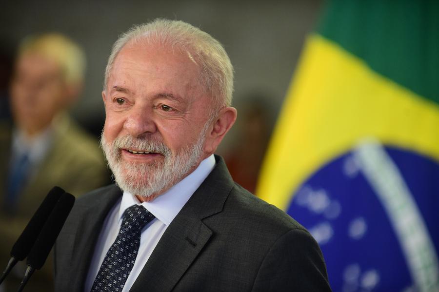 El presidente brasile?o, Luiz Inácio Lula da Silva, habla durante una conferencia de prensa en el Palacio del Planalto, en Brasilia, Brasil, 3 de junio de 2025. (Xinhua/Lucio Tavora)