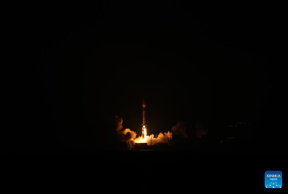 China lanza nuevos satélites desde el mar