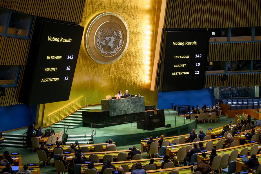 Asamblea General de ONU adopta proyecto de resolución favorable a solución de dos Estados