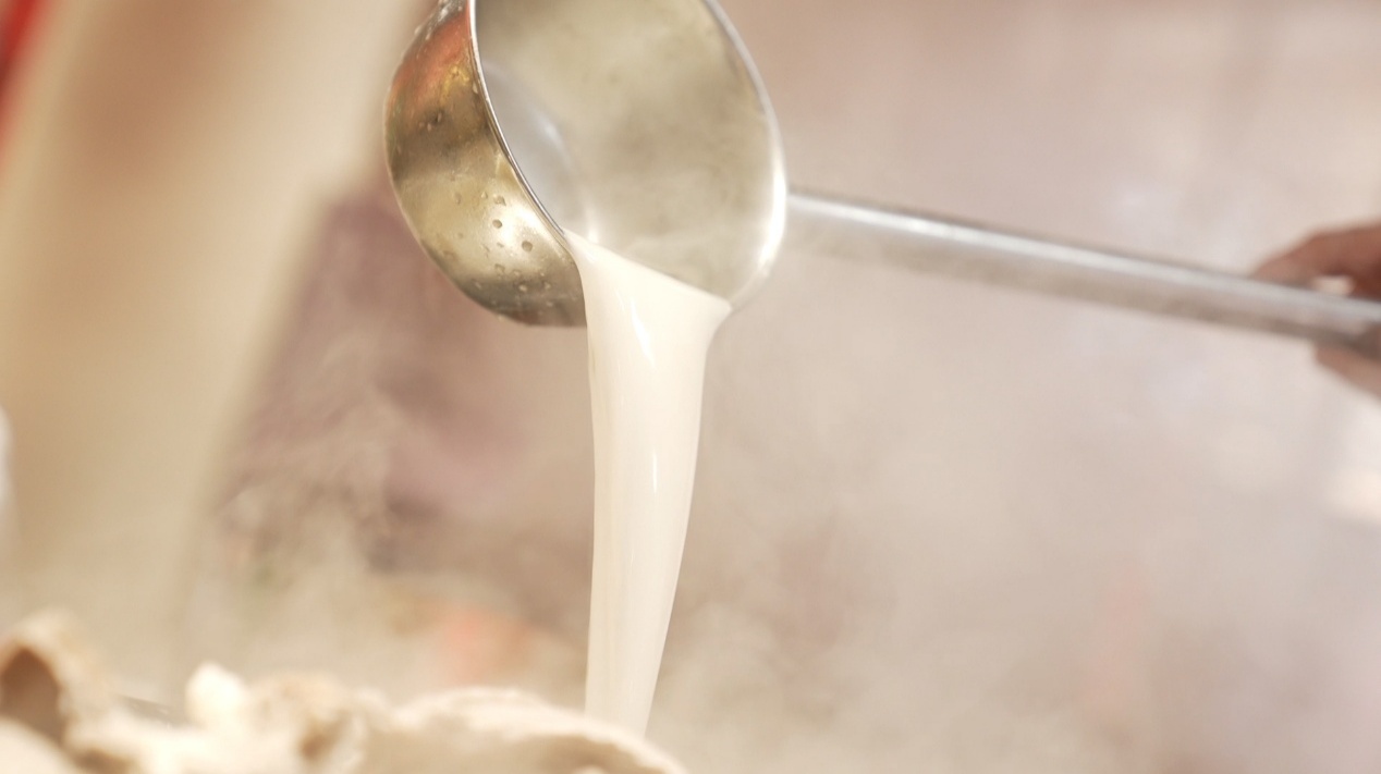 Caldo de cordero al estilo Xuzhou, visto el 1 de agosto de 2025. (Diario del Pueblo digital/Su Yingxiang)