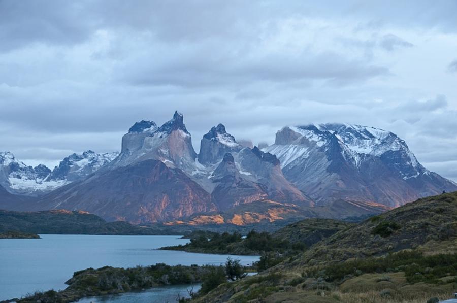 Imagen de un paraje escénico en el Parque Nacional Torres del Paine, en la región de Magallanes, Chile, el 3 de junio de 2013. (Xinhua/Servicio Nacional de Turismo) 