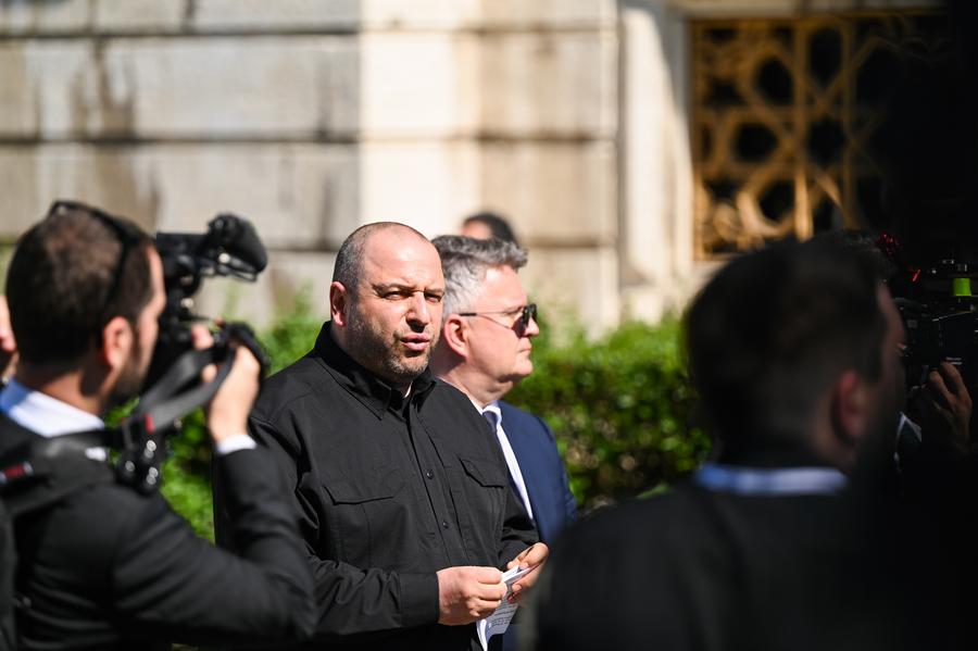 Imagen de Rustem Umerov hablando ante la prensa, en Estambul, Turquía, el 2 de junio de 2025. (Xinhua/Liu Lei) 
