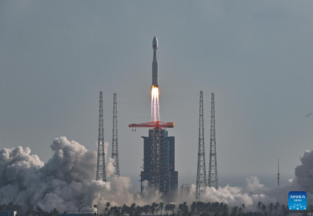 China lanza con éxito nuevo grupo de satélites de internet
